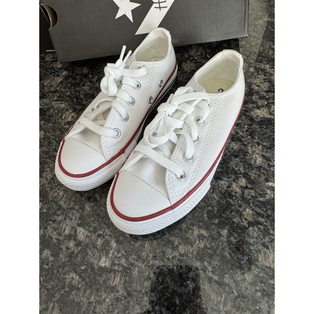 Converse Chuck Taylor All Star Sneaker Size 12k Kids Shoes White low top lace - Picture 2 of 5